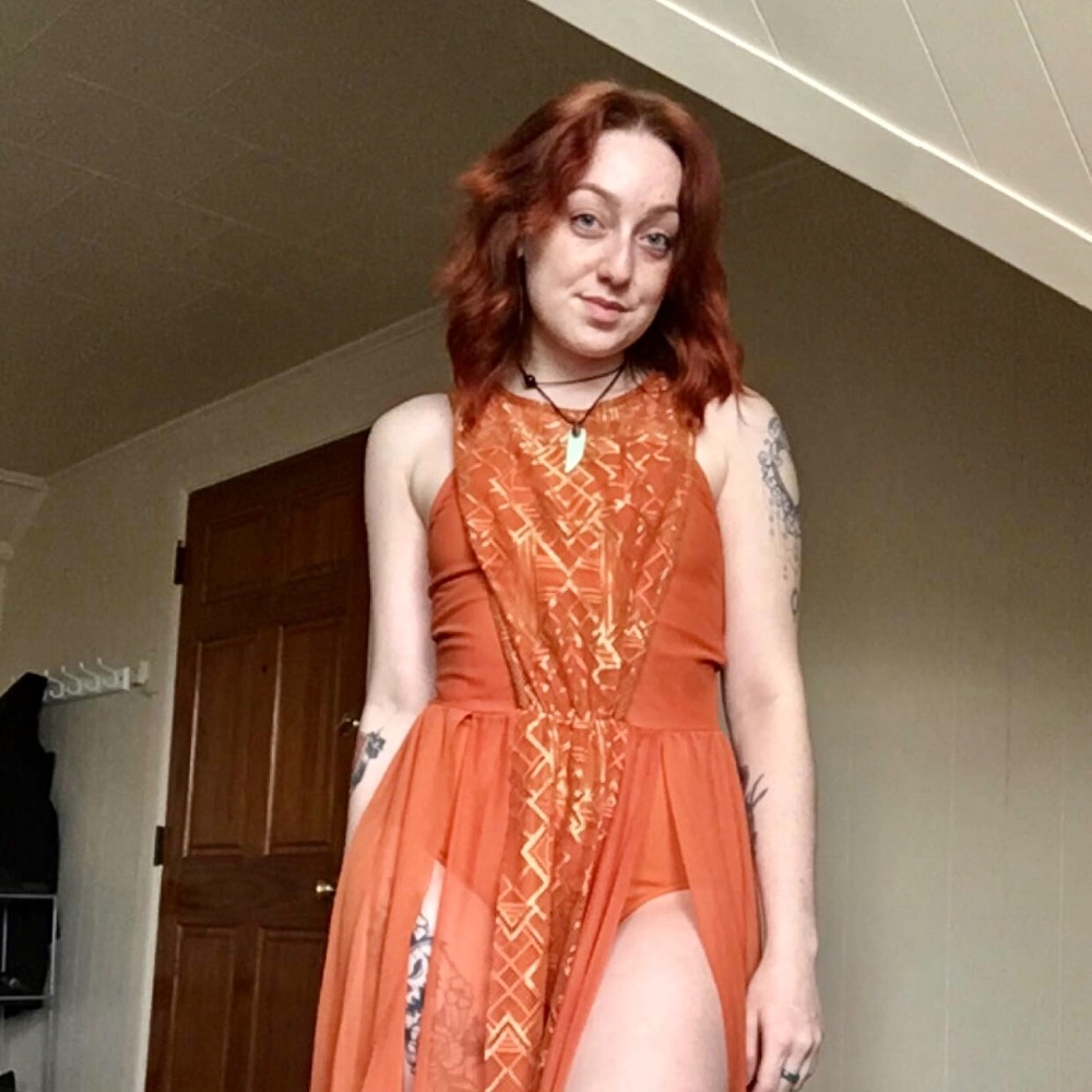 Meet your Posher, Brooke